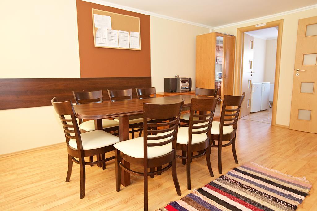 Zoli Apartmanok-Brody 51-53 Hajduszoboszlo Exterior photo